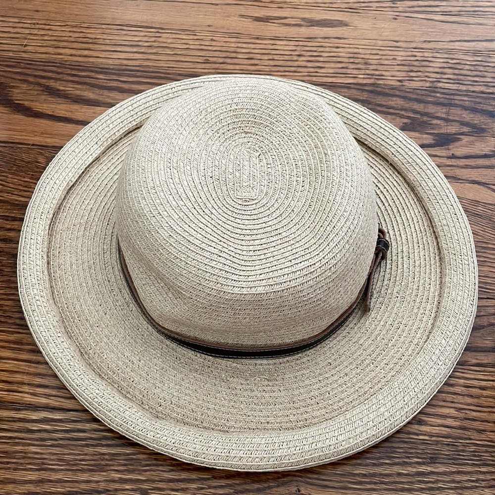 Straw hat - Picture 2 of 6